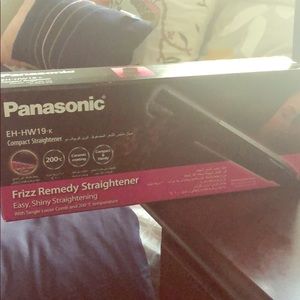 Universal Voltage Panasonic Compact Straightener